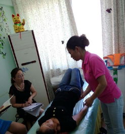 鄧州開(kāi)心媽咪連鎖公司 免費(fèi)培訓(xùn)高級(jí)月嫂、育嬰師、催乳師，成就專(zhuān)業(yè)母嬰護(hù)理人才